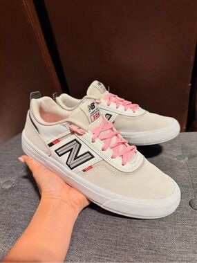 New Balance Numeric 306 Jamie Foy Skate Shoes Off White Pink Laces